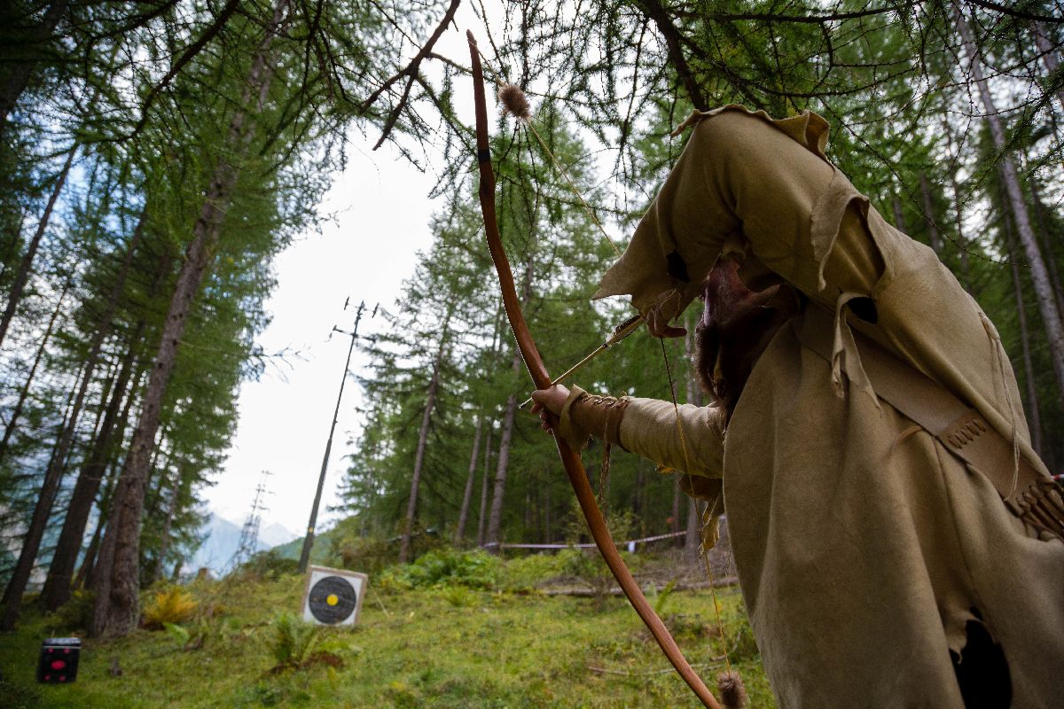 Europäische Meisterschaften im Prähistorischen Bogenschießen im SchnalstalCampionati europei di tiro con larco preistorico nella Val SenalesEuropean Championship for prehistoric archery in the Val Senales valleySeptember 2017