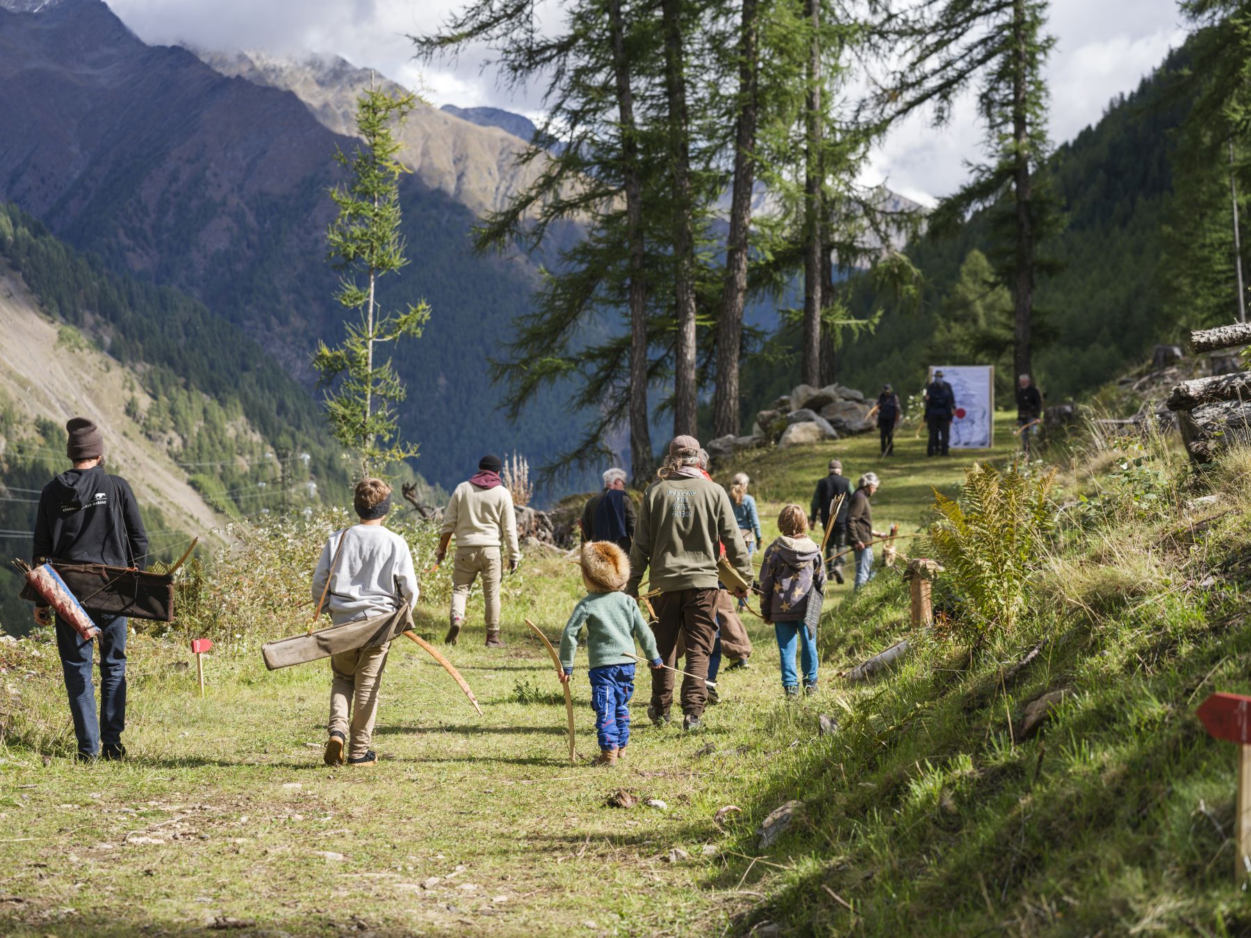 Read more about the article A look back at the 12th European championship for Prehistoric Weapons at the archeoParc in Val Senales